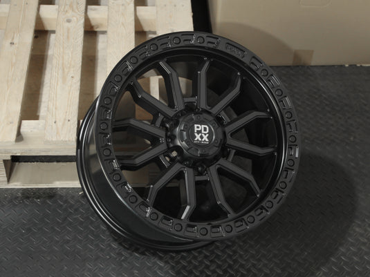 HANVOCK 18" - Satin Black