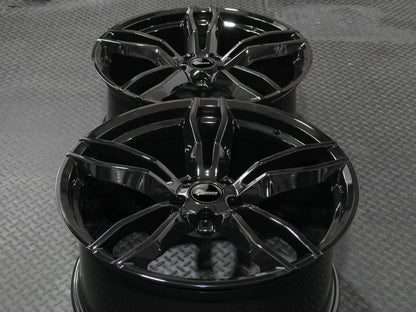 F1 20" - Gloss Black