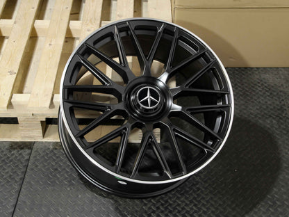 MC173 SF 20" - Satin Black Machined Lip