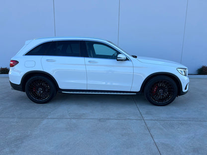 MC877 SF 20" - Gloss Black
