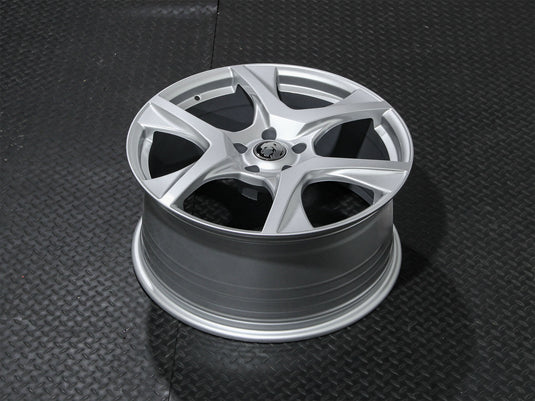 VF2 R8 SF 20" - Gloss Silver