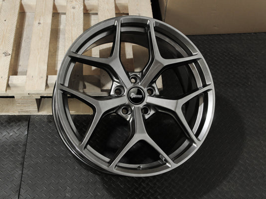 GTS 22" - Hyper Black