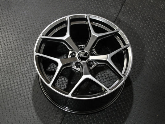 GTS 22" - Hyper Black
