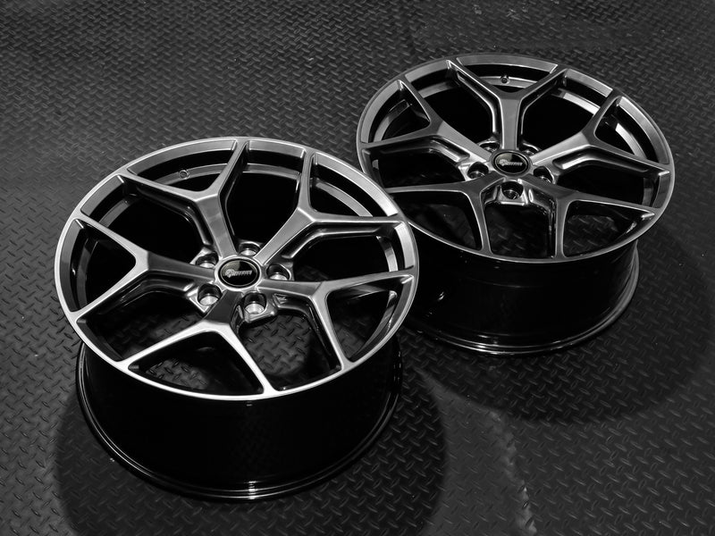 Load image into Gallery viewer, GTS 22&quot; - Hyper Black
