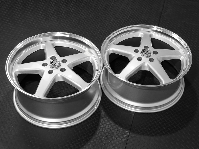 Load image into Gallery viewer, WALLKY WS 20&quot; - Silver Machined Lip
