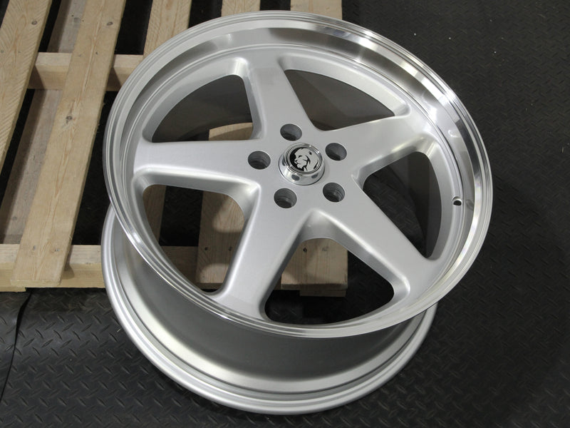 Load image into Gallery viewer, WALLKY WS 20&quot; - Silver Machined Lip

